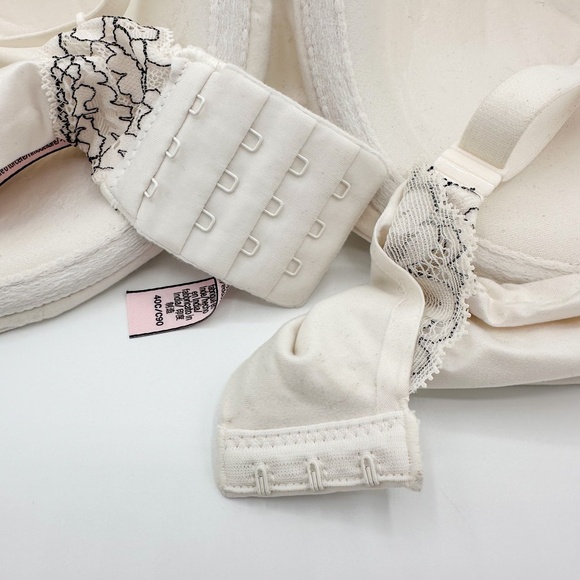 Victoria's Secret Body By Victoria White & Black Lace Lined Demi Bra - Picture 6 of 6